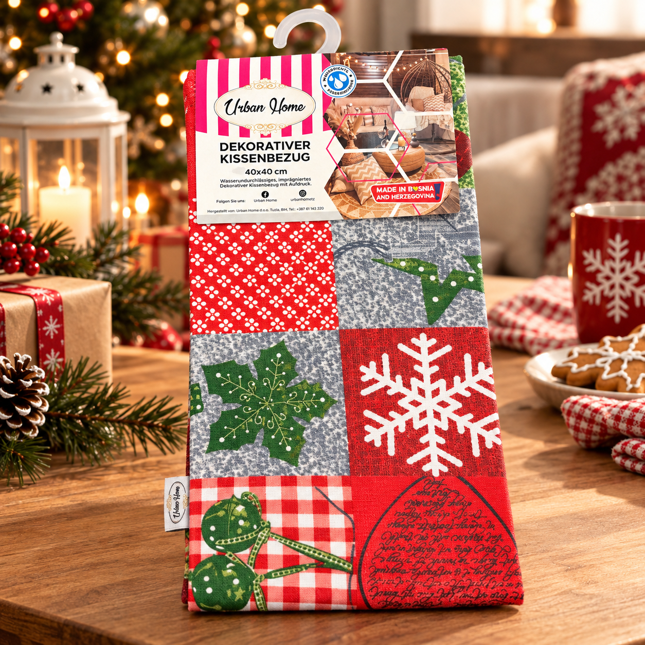 Dekorativer Kissenbezug 40 × 40 cm Urban Home Weihnachtsmotiv /rot